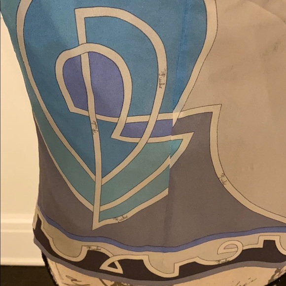 COPY - Emilio Pucci top 🤩 - Picture 7 of 8